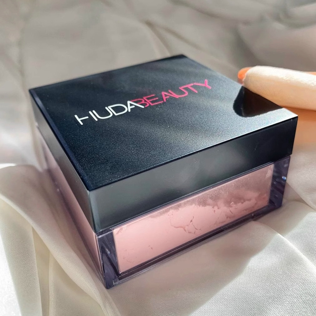Beauty Huda Makeup - Huda Easy Bake Loose Setting Powder